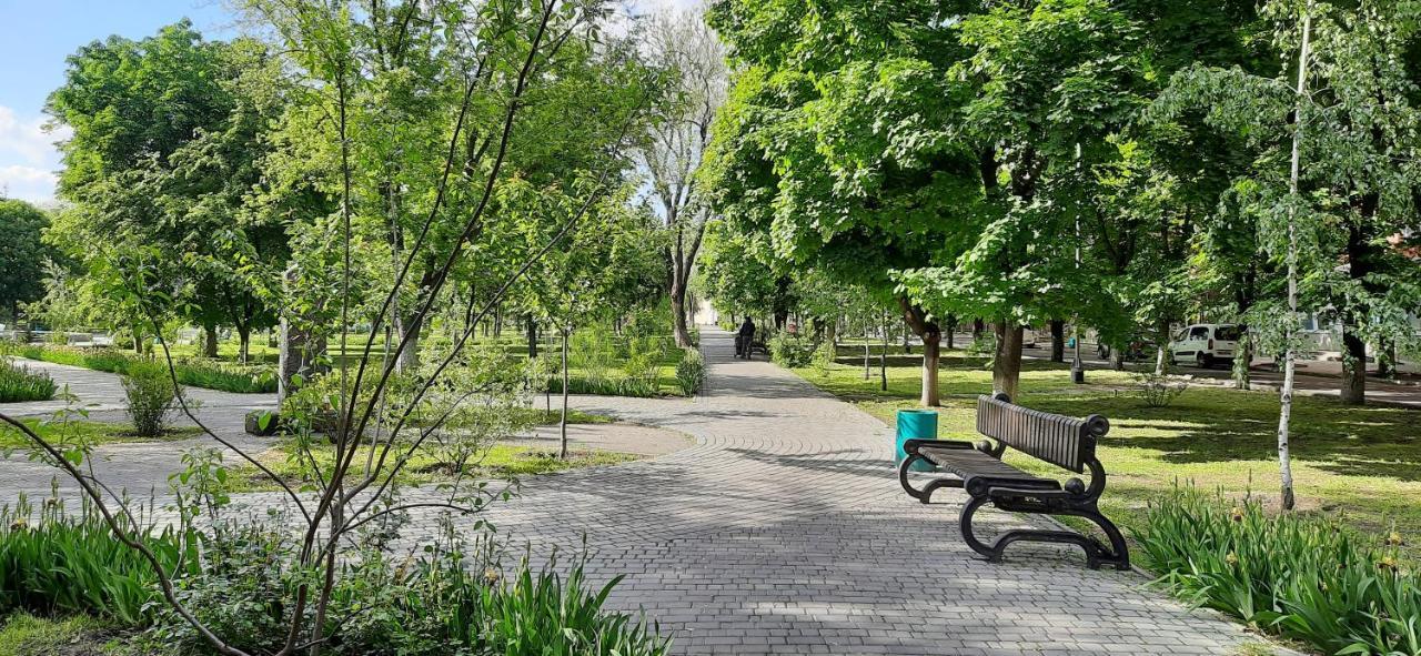 Appartamento Квартира Біля Центральної Площі Перспективна 22 Oleksandriia Esterno foto